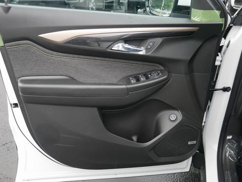 New 2025 Chevrolet TrailBlazer ACTIV w/ Convenience Package image 3