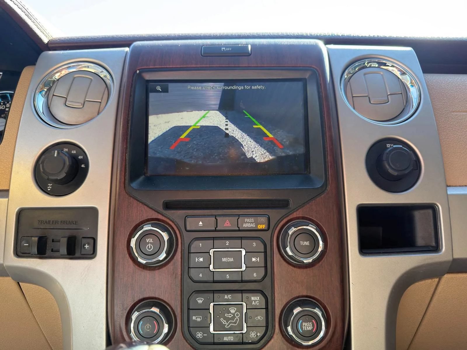 Used 2013 Ford F150 King Ranch w/ King Ranch Luxury Pkg AWD/4WD image 15