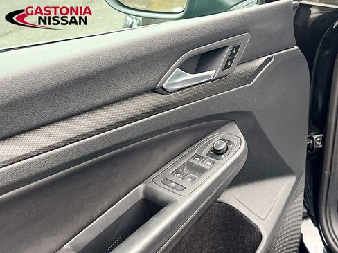 Used 2024 Volkswagen Golf R image 22