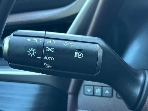 Certified 2021 Lexus ES 350 w/ Premium Package image 31