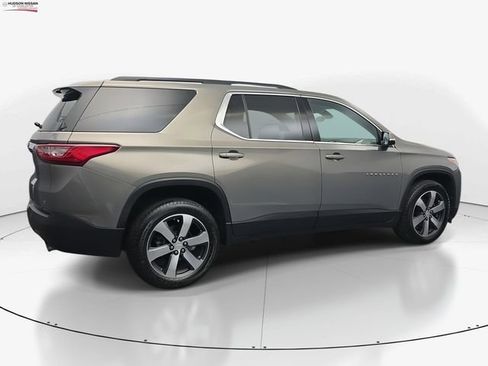 Used 2019 Chevrolet Traverse LT w/ LT Premium Package image 10