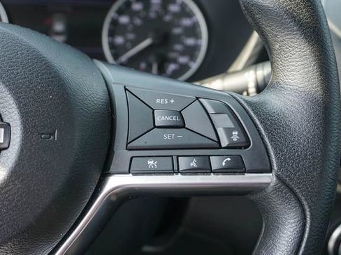 Used 2024 Nissan Sentra SV FWD image 15