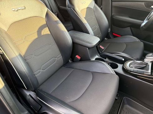 Used 2023 Kia Forte GT-Line image 25