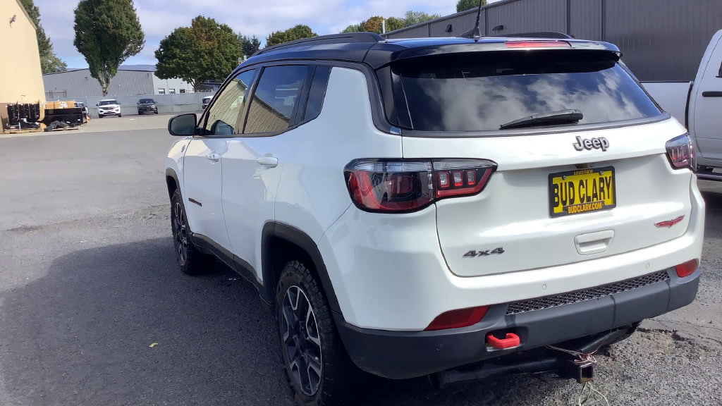 Used 2021 Jeep Compass Trailhawk w/ Sun and Sound Group AWD/4WD image 8