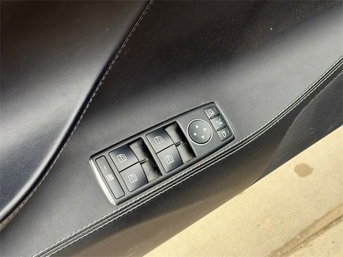 Used 2018 Tesla Model S 100D image 17