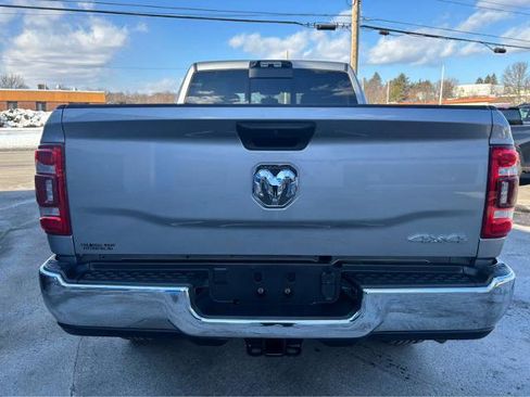 Used 2024 RAM 2500 Tradesman w/ Chrome Appearance Group image 7