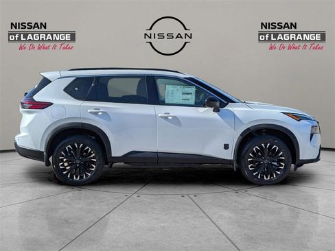 New 2026 Nissan Rogue SV image 4