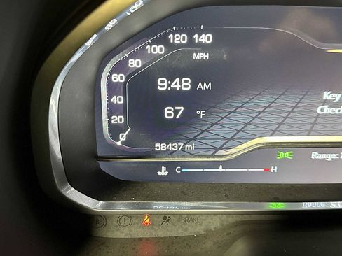 Used 2023 GMC Yukon SLT image 20