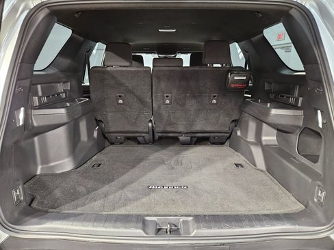 Used 2025 Toyota 4Runner SR5 AWD/4WD image 18
