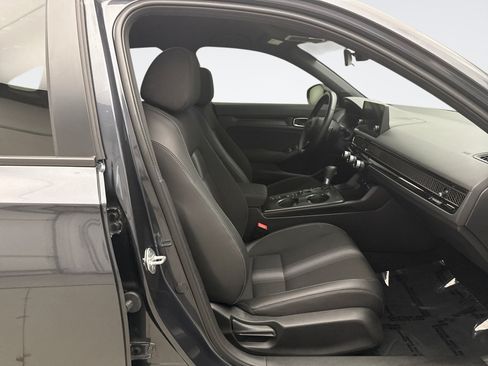 Used 2025 Honda Civic Sport image 16