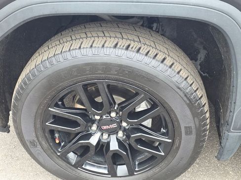 Used 2023 GMC Sierra 1500 Elevation w/ LPO, Elevation Black Package image 11