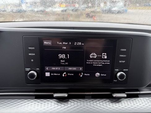 Certified 2023 Kia Carnival LX image 12