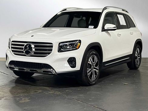 Used 2025 Mercedes-Benz GLB 250 image 7