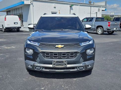 Used 2021 Chevrolet TrailBlazer ACTIV w/ Technology Package FWD image 9