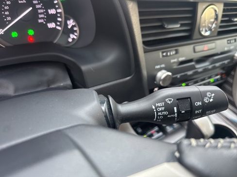 Used 2017 Lexus RX 450h AWD image 21