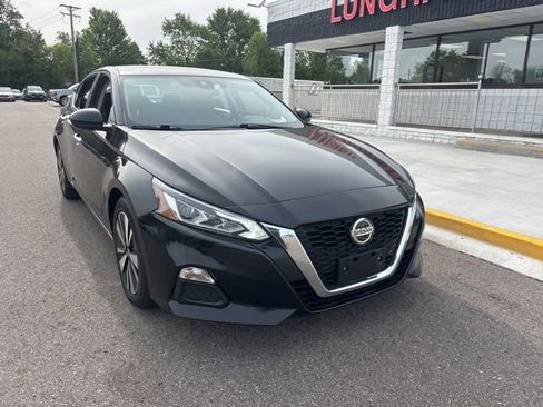 Used 2022 Nissan Altima 2.5 SV FWD image 4
