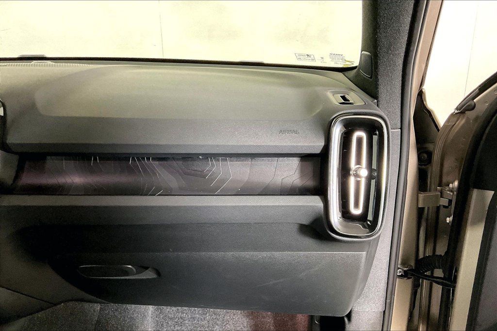 Used 2024 Volvo XC40 Recharge Ultimate w/ Protection Package Premier AWD/4WD image 16
