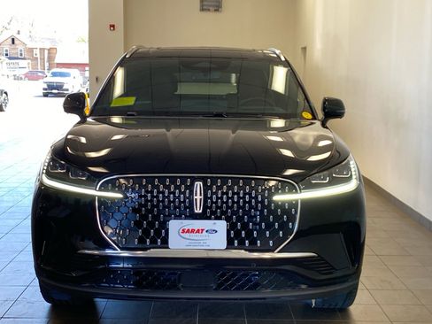 New 2026 Lincoln Aviator Reserve w/ Luxury Package AWD/4WD image 3