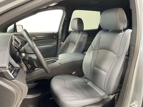 Used 2023 Buick Enclave Essence w/ Sport Touring Edition image 11