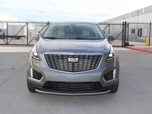 Used 2020 Cadillac XT5 Premium Luxury image 2