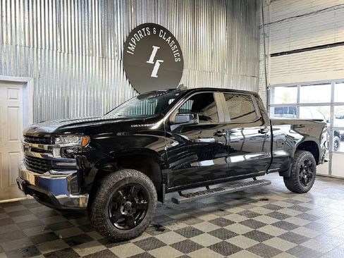 Used 2020 Chevrolet Silverado 1500 LT image 1