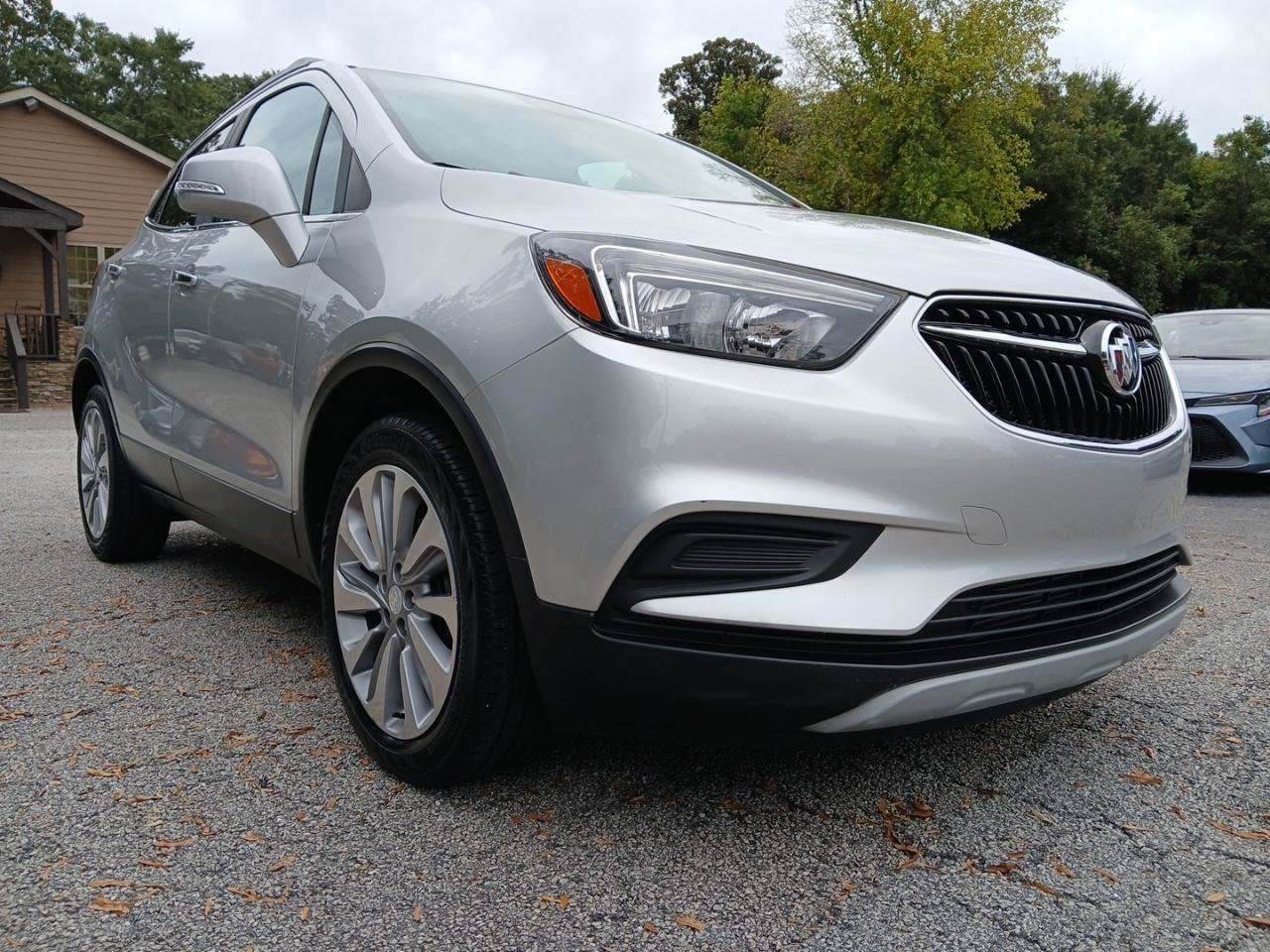 Used 2018 Buick Encore Preferred FWD image 4