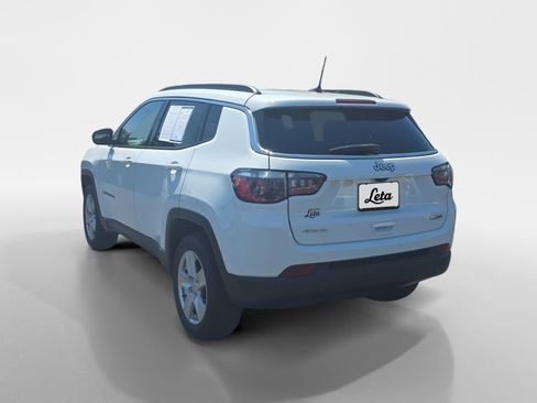 Used 2022 Jeep Compass Latitude w/ Convenience Group AWD/4WD image 6