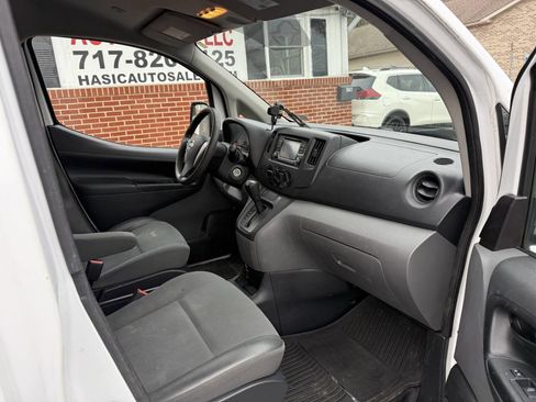 Used 2019 Nissan NV200 S image 20