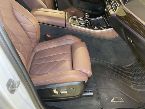 Used 2023 BMW X5 xDrive40i w/ Premium Package AWD/4WD image 24
