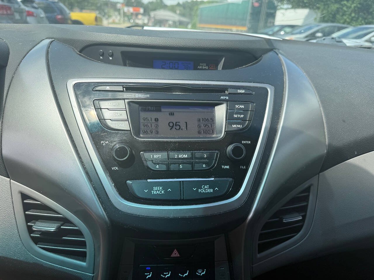 Used 2013 Hyundai Elantra GLS w/ Preferred Pkg FWD image 18