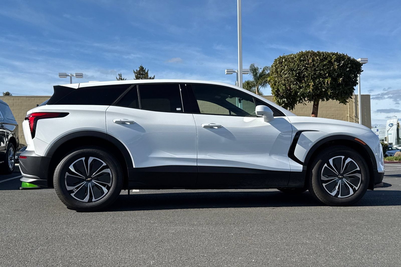 Used 2026 Chevrolet Blazer EV LT FWD image 4