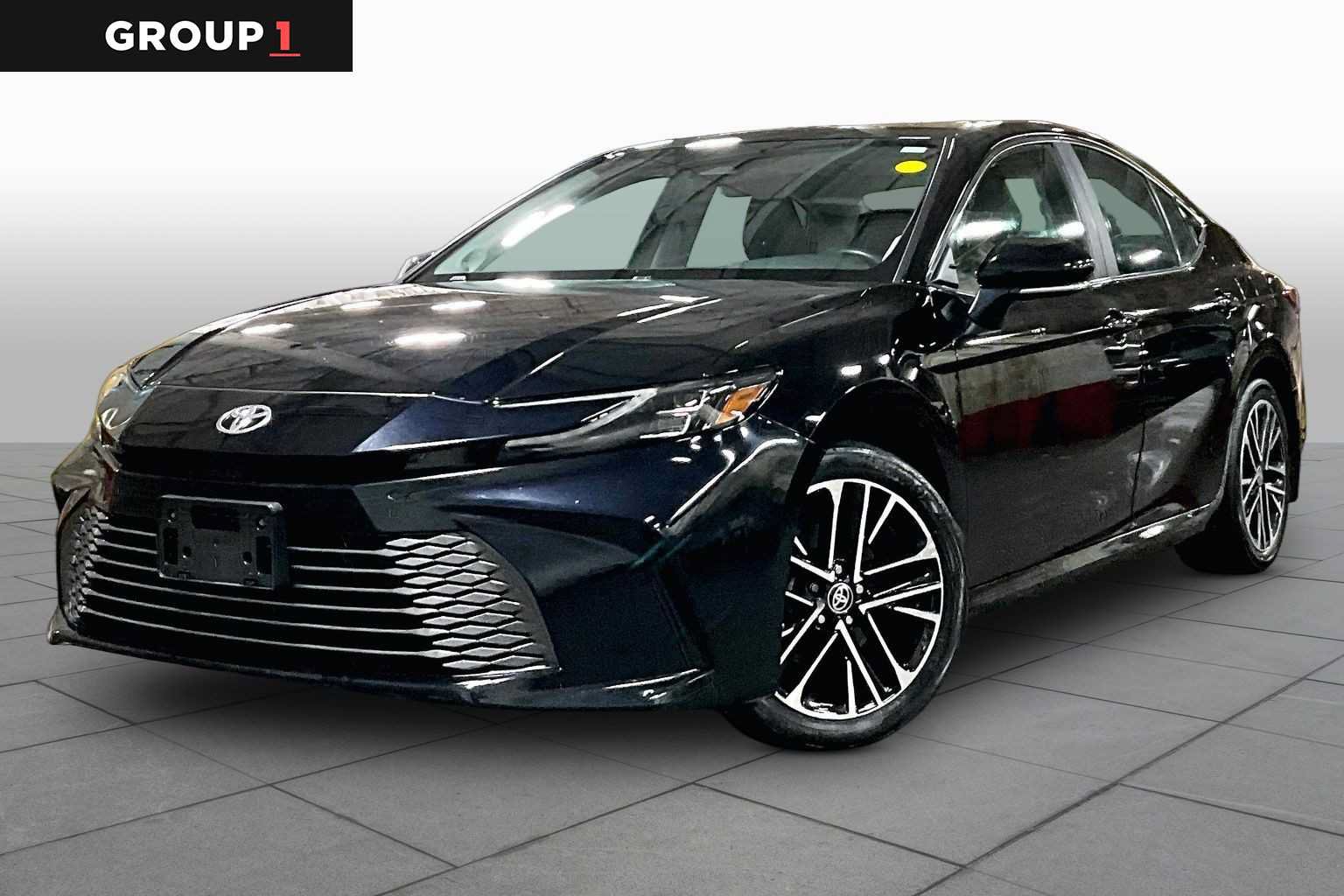 Used 2025 Toyota Camry XLE w/ Premium Package AWD/4WD image 1