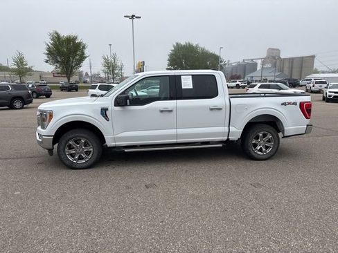 Used 2022 Ford F150 XLT w/ Equipment Group 302A High AWD/4WD image 3