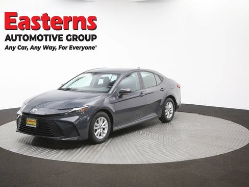 Used 2025 Toyota Camry LE FWD image 53