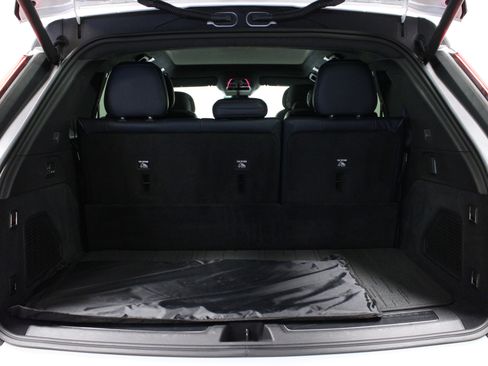 Used 2025 Cadillac Escalade IQ Luxury 2 w/ LPO, Premium Carpet Package AWD/4WD image 15