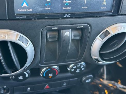 Used 2016 Jeep Wrangler Sahara w/ Connectivity Group AWD/4WD image 18