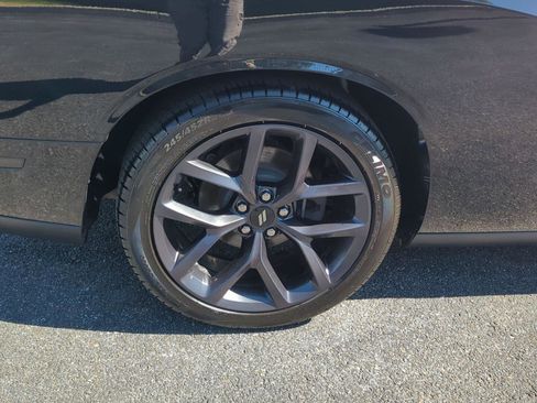 Used 2019 Dodge Challenger R/T w/ Blacktop Package RWD image 7