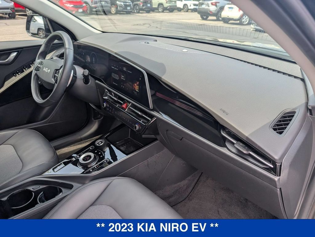 Used 2023 Kia Niro Wind w/ Wind Preserve Package FWD image 41