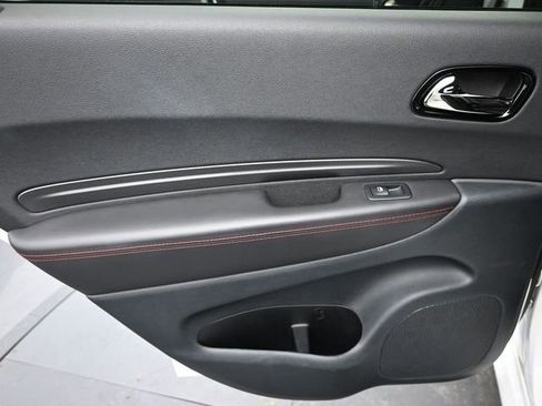 Used 2024 Dodge Durango GT image 17