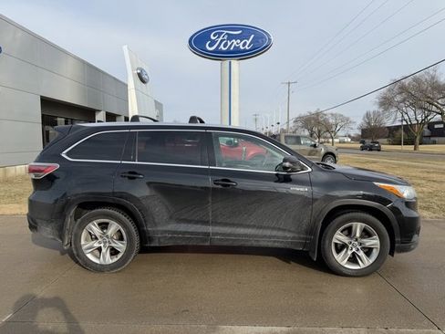 Used 2016 Toyota Highlander Limited image 10