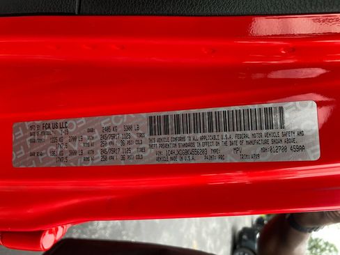 Used 2019 Jeep Wrangler Unlimited Sport S AWD/4WD image 37