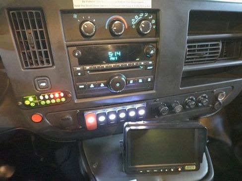 Used 2014 Chevrolet Express 3500 w/ Shuttle Bus Package image 14