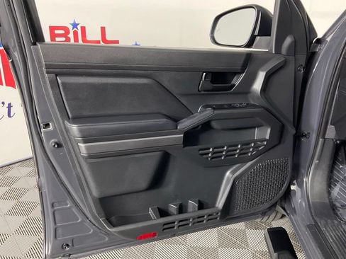 Used 2025 Toyota Tacoma SR5 RWD image 12