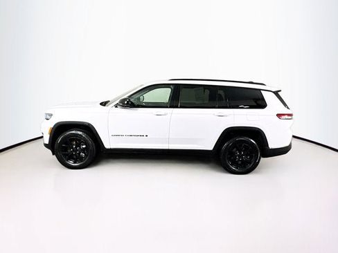 Used 2025 Jeep Grand Cherokee L Altitude image 8