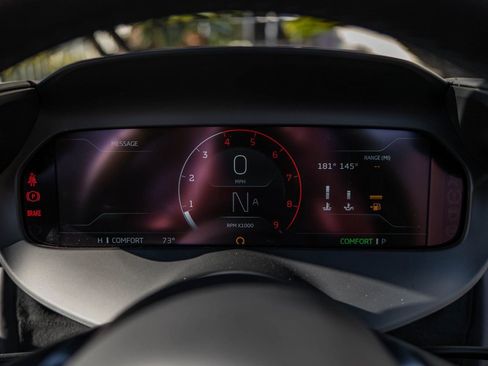 Used 2024 McLaren 750S Spider image 13