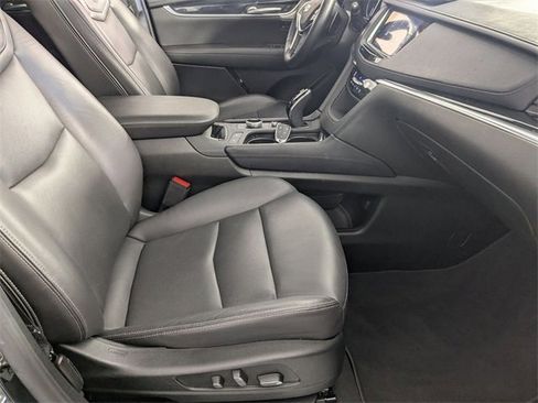 Used 2025 Cadillac XT5 Premium Luxury image 34