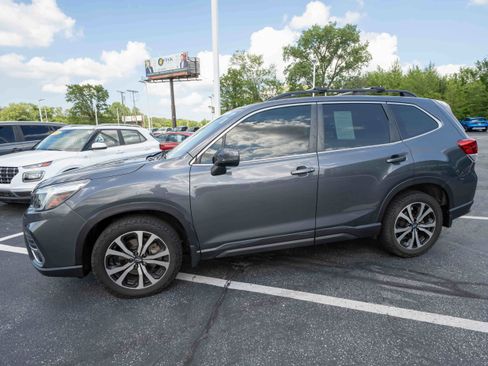 Used 2020 Subaru Forester Limited w/ Popular Package #3 AWD/4WD image 3