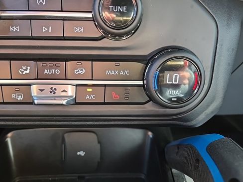 Used 2024 Ford Bronco Black Diamond AWD/4WD image 63