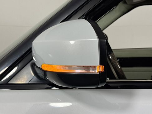 Used 2018 Land Rover Range Rover Long Wheelbase Autobiography image 22