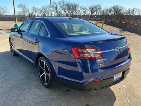 Used 2015 Ford Taurus SEL w/ Equipment Group 201A image 3